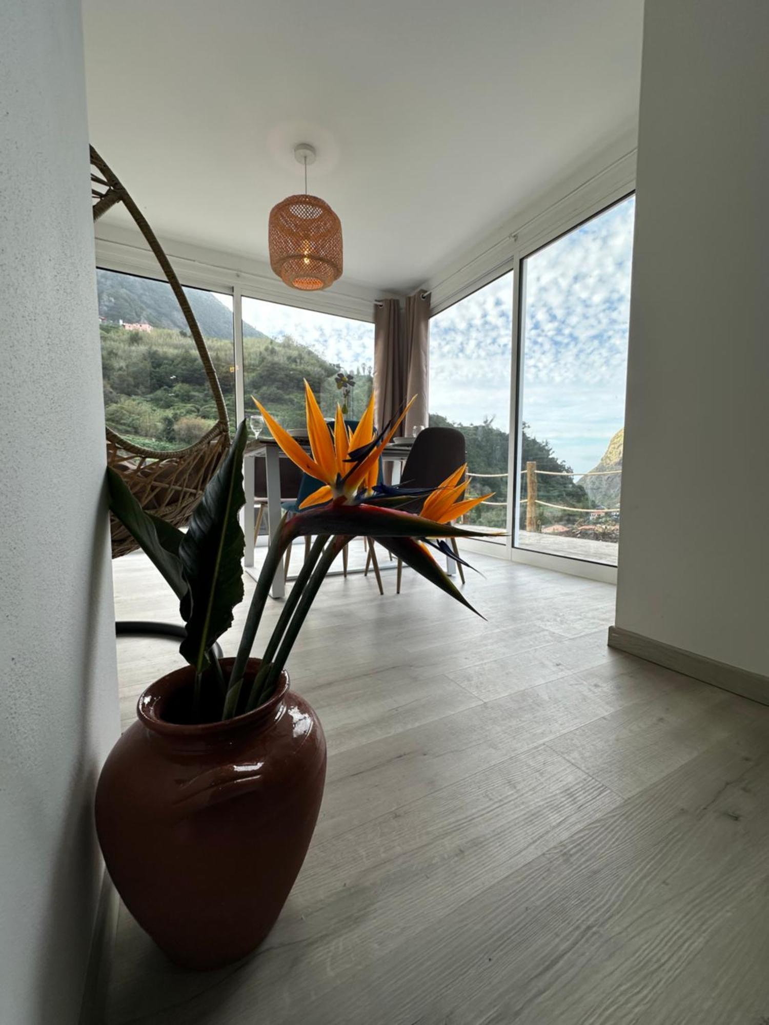 The Green Valley House Sao Vicente  Bagian luar foto