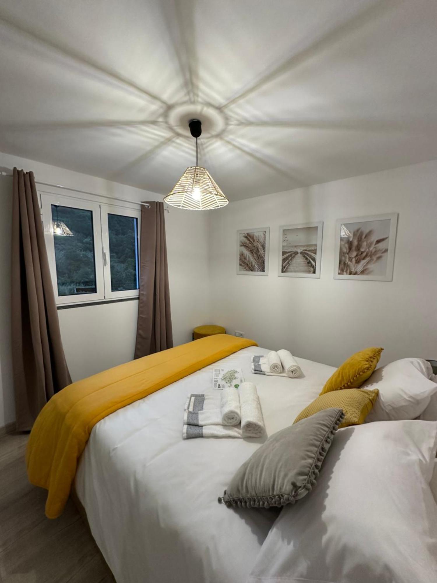 The Green Valley House Sao Vicente  Bagian luar foto