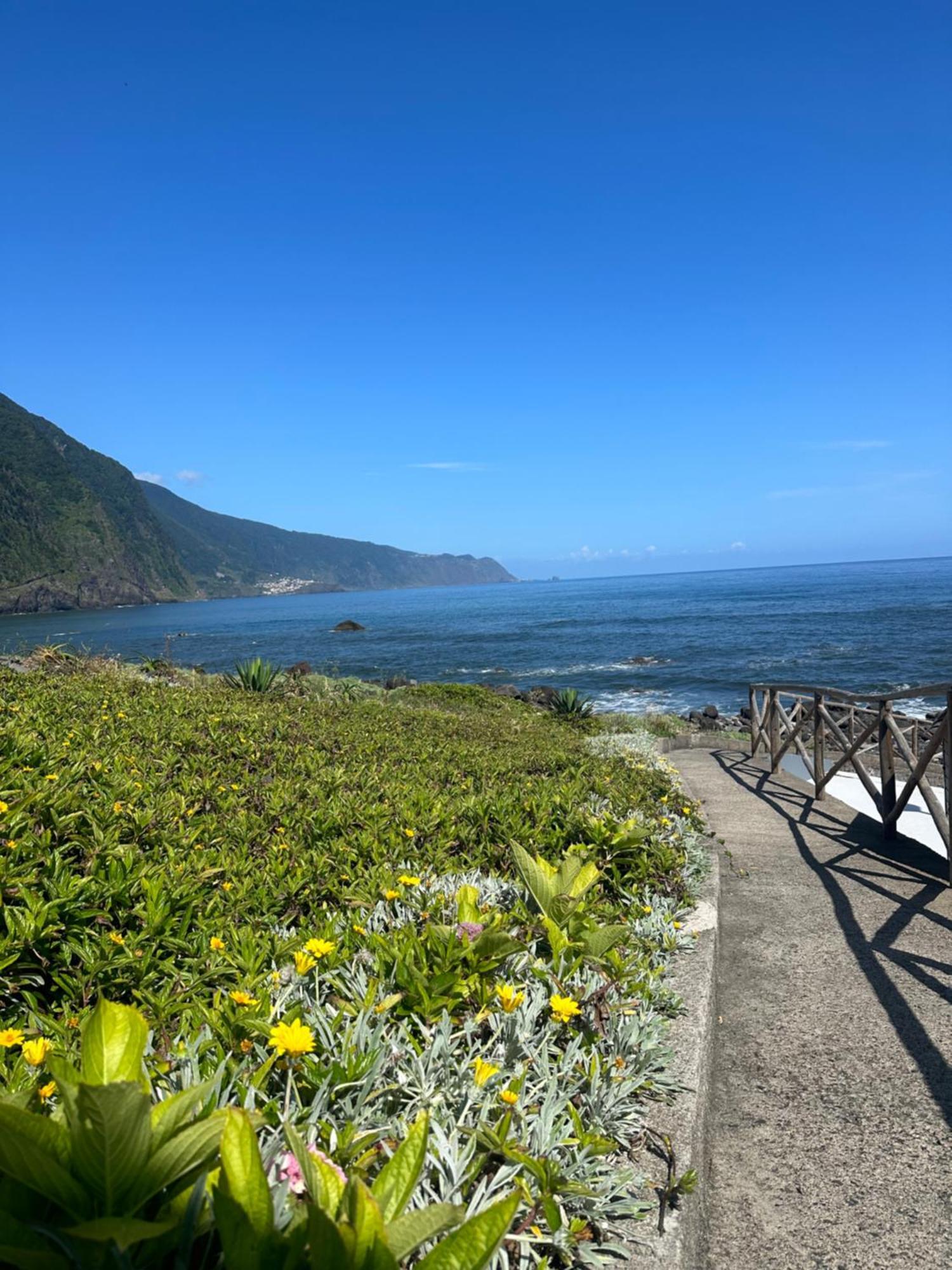 The Green Valley House Sao Vicente  Bagian luar foto