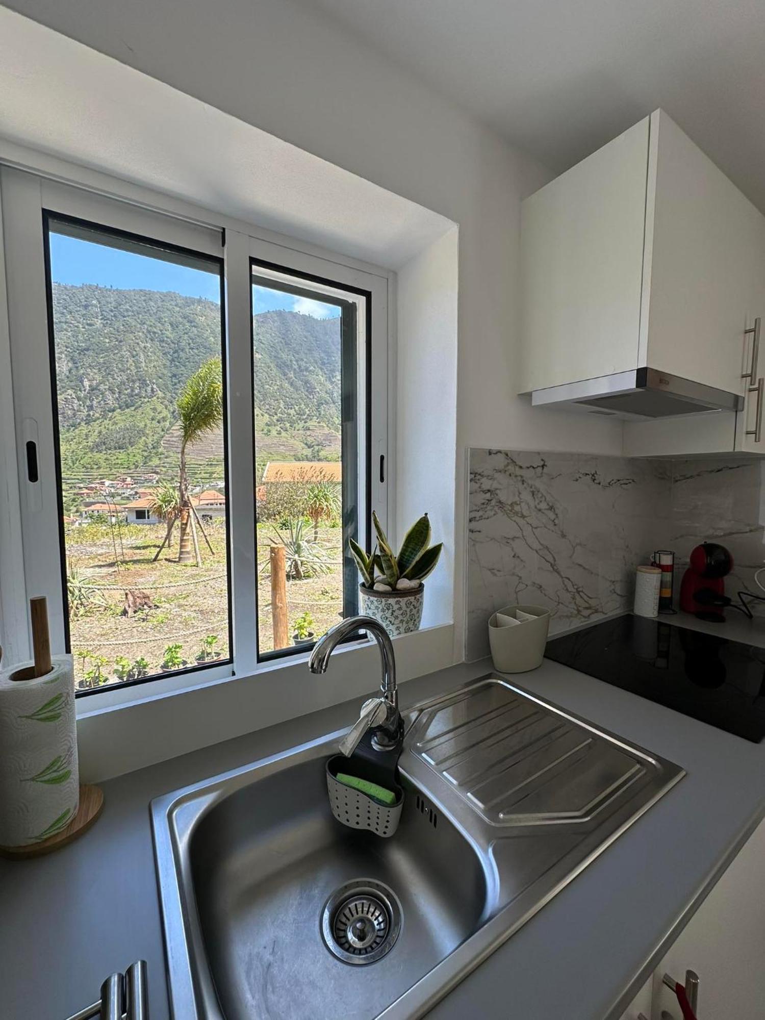 The Green Valley House Sao Vicente  Bagian luar foto
